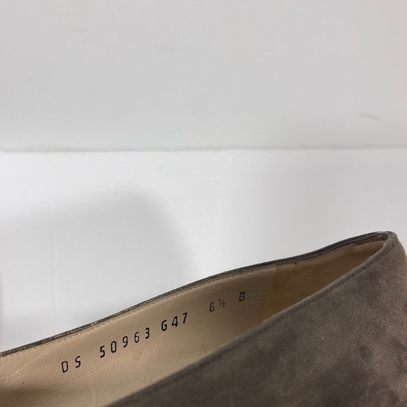 Salvatore Ferragamo Brown Suede Pump Women's Block Heel 6.5 - Picture 10 of 12